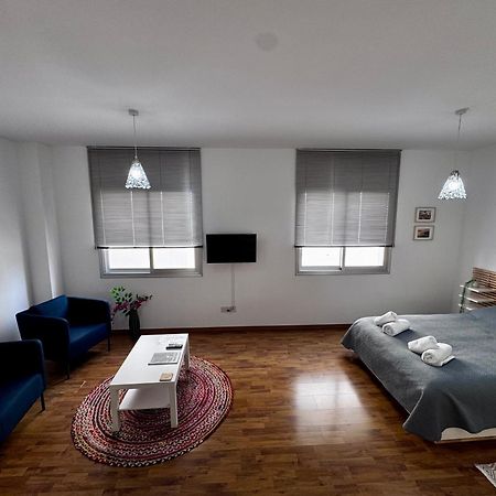Lovely Studio Apartment In Pafos 외부 사진