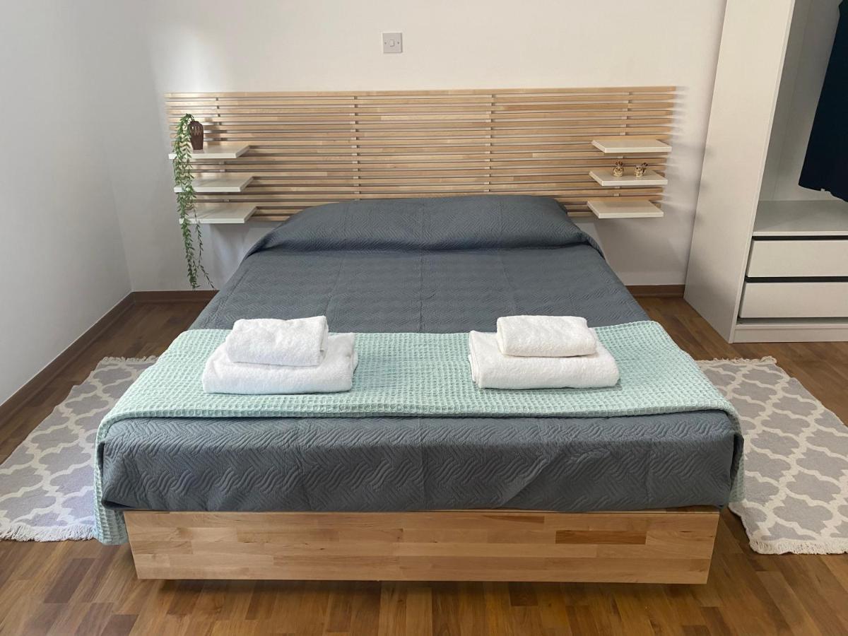 Lovely Studio Apartment In Pafos 외부 사진