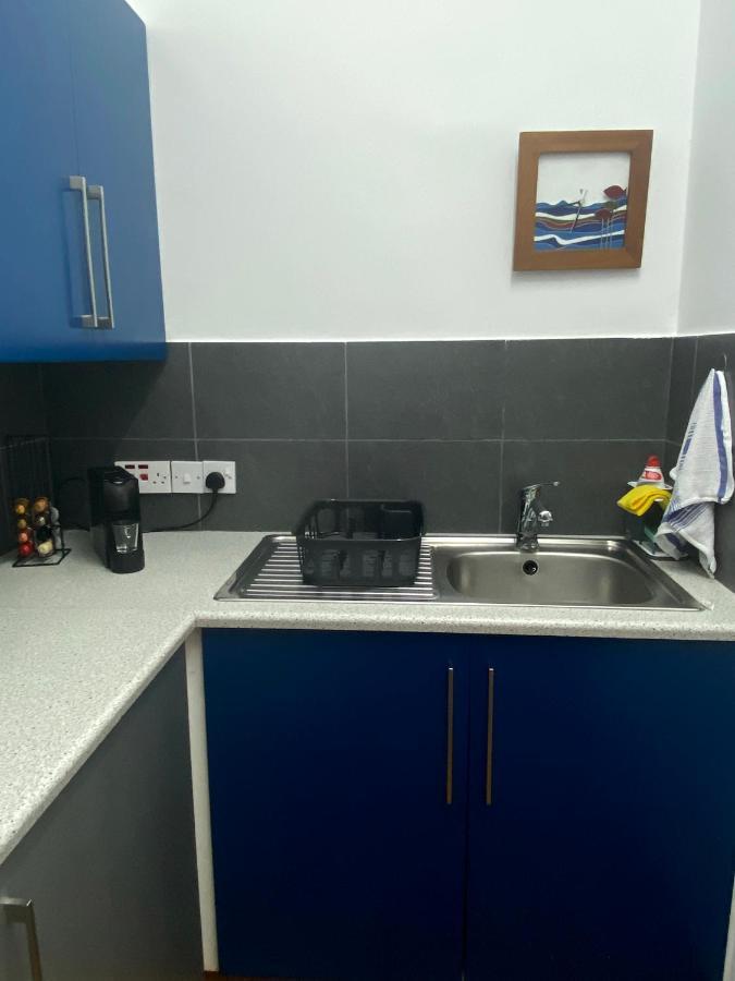 Lovely Studio Apartment In Pafos 외부 사진