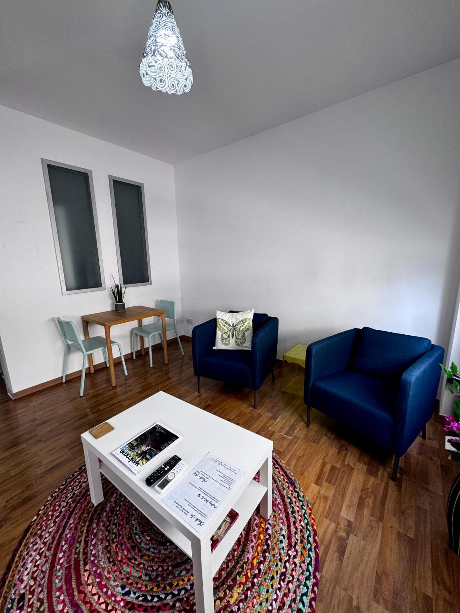 Lovely Studio Apartment In Pafos 외부 사진